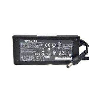 TOSHIBA P000605100 120W Laptop Charger Original